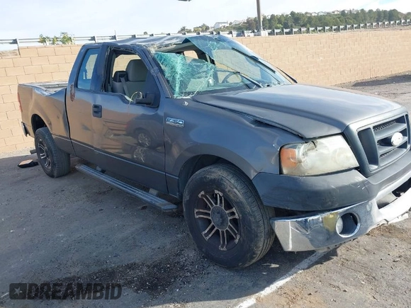 2008 Ford F-150 STX with VIN 1FTRX12W68FA19784, listed as a IAAI auction lot 41481680 with 210,293 mi miles and . Bid and sale history available at carsss.com. Image 1.