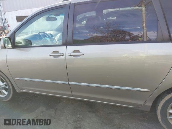 2005 Toyota Sienna XLE with VIN 5TDZA22C35S304998, listed as a IAAI auction lot 41595712 with 179,646 mi miles and . Bid and sale history available at DreamBid. Image 14.