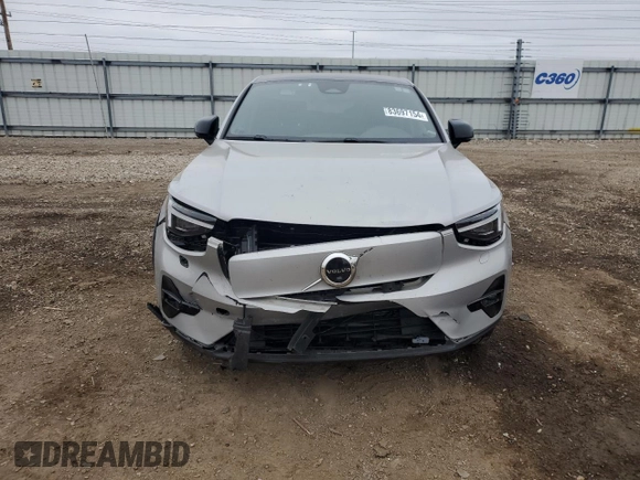 2023 Volvo C40 Ultimate z VIN YV4ED3GM6P2053530, wystawiony jako Copart lot #83697154 z przebiegiem 20 068 mil mil oraz Szkoda całkowita • Salvage title. Historia ofert i sprzedaży dostępna na DreamBid. Obrazek 5.