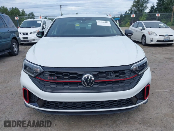 2024 Volkswagen Jetta 40th Anniversary Edition with VIN 3VW8T7BU4RM004952, listed as a IAAI auction lot 42558844 with 5,541 mi miles and . Bid and sale history available at DreamBid. Image 13.