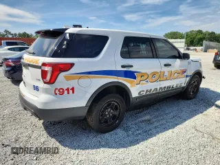 2017 Ford Police Interceptor Utility z VIN 1FM5K8AR1HGC62541, wystawiony jako Copart lot #63190445 z przebiegiem 113 007 mil mil oraz Czysty tytuł • Clean title. Historia ofert i sprzedaży dostępna na DreamBid. Obrazek 3.