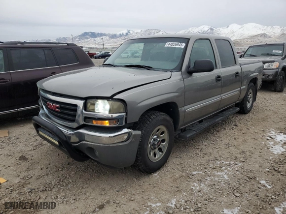 2007 GMC Sierra 1500 Classic SL with VIN 2GTEC13V871166467, listed as a Copart auction lot 44826945 with NaN miles and Salvage Title. Bid and sale history available at carsss.com. Image 1.