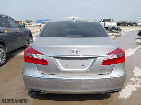 2013 Hyundai Genesis 3.8L with VIN KMHGC4DD5DU233358, listed as a IAAI auction lot 41954695 with 247,464 mi miles. Bid and sale history available at carsss.com. Image 16.