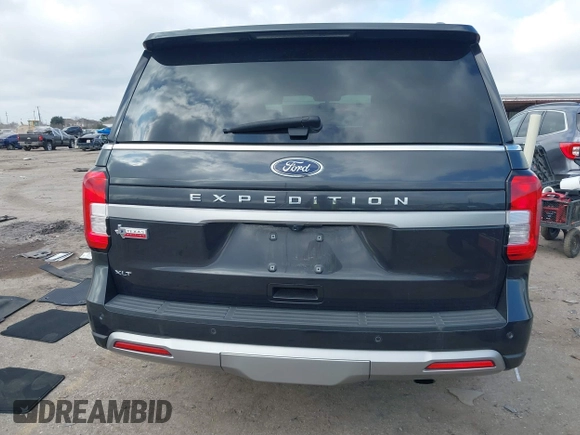 2022 Ford Expedition XLT with VIN 1FMJU1HT0NEA56894, listed as a IAAI auction lot 41450620 with 23,695 mi miles. Bid and sale history available at carsss.com. Image 16.