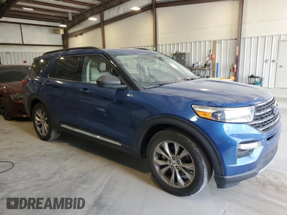 2022 Ford Explorer XLT with VIN 1FMSK7DHXNGC09512, listed as a Copart auction lot 53540175 with 32,614 mi miles and Salvage title. Bid and sale history available at DreamBid. Image 4.