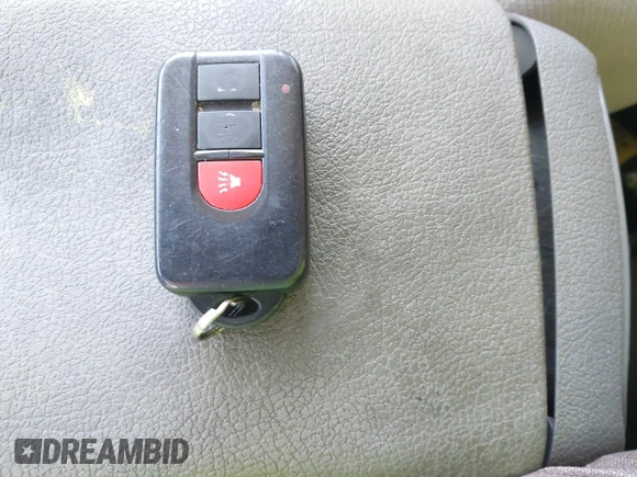 2004 Infiniti FX with VIN JNRBS08W34X402717, listed as a IAAI auction lot 42051750 with 267,390 mi miles and . Bid and sale history available at DreamBid. Image 11.