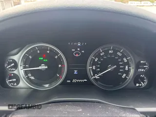 2017 Toyota Land Cruiser z VIN JTMCY7AJ5H4049172, wystawiony jako IAAI lot #41925730 z przebiegiem 204 444 mil mil oraz . Historia ofert i sprzedaży dostępna na DreamBid. Obrazek 7.