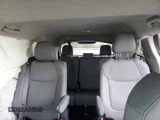 2024 Toyota Sienna XLE z VIN 5TDJSKFC3RS148195, wystawiony jako Copart lot #49125385 z przebiegiem Nie podano mil oraz Szkoda całkowita • Salvage title. Historia ofert i sprzedaży dostępna na DreamBid. Obrazek 10.