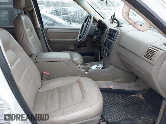 2004 Ford Explorer XLT z VIN 1FMZU63K64UB83362, wystawiony jako IAAI lot #41199678 z przebiegiem 196 070 mil mil oraz . Historia ofert i sprzedaży dostępna na DreamBid. Obrazek 5.
