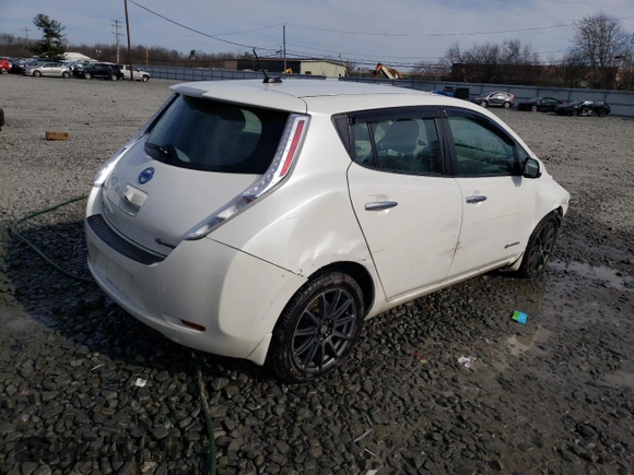 2017 Nissan LEAF SL with VIN 1N4BZ0CP5HC307235, listed as a Copart auction lot 42744383 with 73,913 mi miles. Bid and sale history available at carsss.com. Image 3.