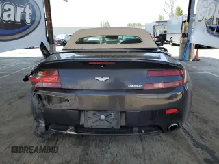 2009 Aston Martin Vantage z VIN SCFBF04CX9GD11858, wystawiony jako Copart lot #53907885 z przebiegiem 87 495 mil mil oraz Szkody całkowita. Historia ofert i sprzedaży dostępna na DreamBid. Obrazek 6.
