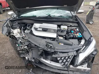 2019 Lexus UX 250h z VIN JTHU9JBH9K2008345, wystawiony jako IAAI lot #42019642 z przebiegiem Nie podano mil oraz . Historia ofert i sprzedaży dostępna na DreamBid. Obrazek 10.