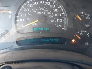 2005 Chevrolet Silverado 3500 SRW LT with VIN 1GCHK33215F897250, listed as a IAAI auction lot 41468908 with 386,679 mi miles. Bid and sale history available at carsss.com. Image 15.