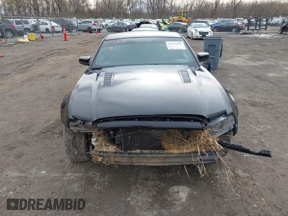 2014 Ford Mustang GT с VIN 1ZVBP8CF3E5283990, выставлен на аукционе IAAI как лот 41932636 с пробегом 94 315 миль миль и . История ставок и продаж доступна на DreamBid. Изображение 12.