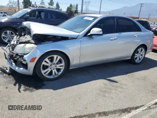 2008 Mercedes-Benz C 300 Sport z VIN WDDGF54X98F176691, wystawiony jako Copart lot #65635075 z przebiegiem 128 567 mil mil oraz Szkoda całkowita • Salvage title. Historia ofert i sprzedaży dostępna na DreamBid. Obrazek 1.