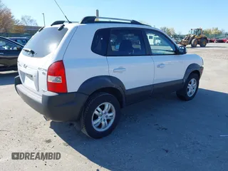 2006 Hyundai Tucson GLS with VIN KM8JN72D76U389540, listed as a IAAI auction lot 42050482 with 149,312 mi miles. Bid and sale history available at carsss.com. Image 4.