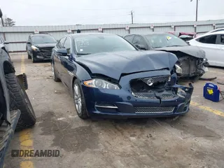2011 Jaguar XJ with VIN SAJWA2GB7BLV16627, listed as a IAAI auction lot 38441010 with 1 mi miles. Bid and sale history available at carsss.com. Image 1.