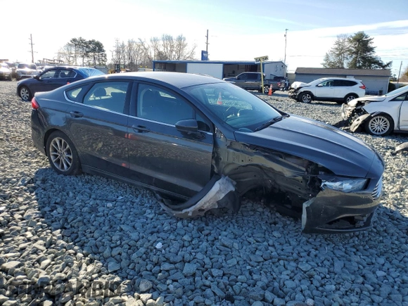 2017 Ford Fusion SE с VIN 3FA6P0H7XHR237703, выставлен на аукционе Copart как лот 43953005 с пробегом 151 225 миль миль и Списание • Salvage title. История ставок и продаж доступна на DreamBid. Изображение 4.
