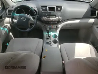 2009 Toyota Highlander with VIN JTEDS41A292085513, listed as a Copart auction lot 61062295 with 97,773 mi miles and Salvage title. Bid and sale history available at DreamBid. Image 8.