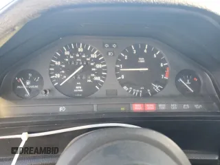 1989 BMW 3 Series z VIN WBABB1308K8275640, wystawiony jako Copart lot #44318675 z przebiegiem 182 867 mil mil oraz Czysty tytuł • Clean title. Historia ofert i sprzedaży dostępna na DreamBid. Obrazek 9.