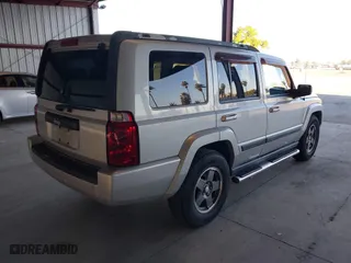 2008 Jeep Commander Sport with VIN 1J8HH48K58C143456, listed as a IAAI auction lot 41847541 with 163,209 mi miles. Bid and sale history available at carsss.com. Image 4.