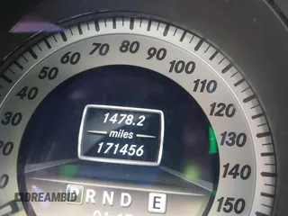 2012 Mercedes-Benz C 250 с VIN WDDGJ4HB0CF848914, выставлен на аукционе IAAI как лот 42360885 с пробегом 171 456 миль миль и . История ставок и продаж доступна на DreamBid. Изображение 16.
