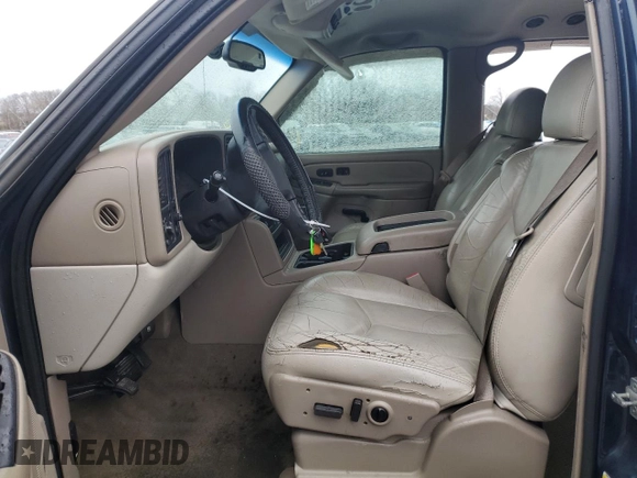 2006 Chevrolet Tahoe LT with VIN 1GNEC13T26R118944, listed as a Copart auction lot 45195005 with 229,633 mi miles and Salvage Title. Bid and sale history available at carsss.com. Image 7.