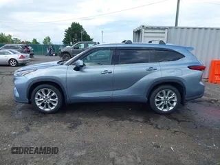 2022 Toyota Highlander Limited z VIN 5TDDZRBH5NS162256, wystawiony jako IAAI lot #42177200 z przebiegiem 33 932 mil mil oraz . Historia ofert i sprzedaży dostępna na DreamBid. Obrazek 14.