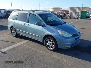 2005 Toyota Sienna XLE with VIN 5TDZA22C55S270952, listed as a IAAI auction lot 42165615 with 98,021 mi miles. Bid and sale history available at carsss.com. Image 1.