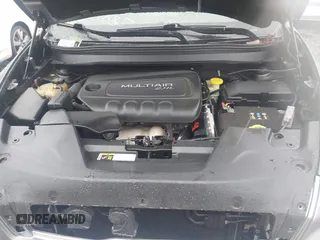 2014 Jeep Cherokee Limited with VIN 1C4PJMDB2EW182495, listed as a IAAI auction lot 42296626 with Not provided miles and . Bid and sale history available at DreamBid. Image 10.