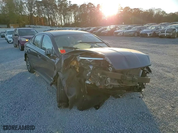2021 Hyundai Sonata Hybrid Blue with VIN KMHL24JJ9MA029269, listed as a Copart auction lot 83890794 with 0 mi miles and Salvage Title. Bid and sale history available at carsss.com. Image 10.