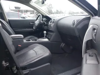 2012 Nissan Rogue S with VIN JN8AS5MT0CW275440, listed as a IAAI auction lot 41782565 with 172,574 mi miles. Bid and sale history available at carsss.com. Image 5.
