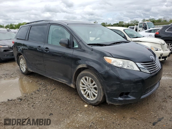 2012 Toyota Sienna XLE AAS z VIN 5TDYK3DC7CS263011, wystawiony jako Copart lot #58335465 z przebiegiem 229 319 mil mil oraz Czysty tytuł • Clean title. Historia ofert i sprzedaży dostępna na DreamBid. Obrazek 4.