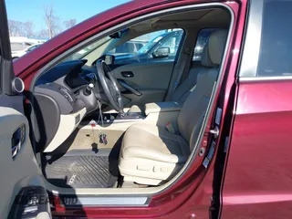 2014 Acura RDX Tech Pkg with VIN 5J8TB4H50EL005348, listed as a IAAI auction lot 41883118 with 118,638 mi miles. Bid and sale history available at carsss.com. Image 5.