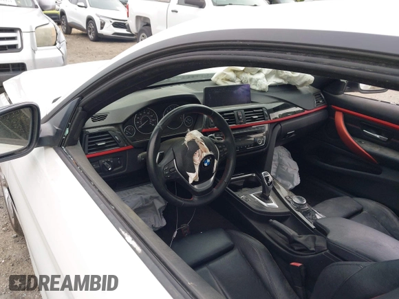 2014 BMW 4 Series 428i z VIN WBA3N3C5XEF711746, wystawiony jako IAAI lot #42215565 z przebiegiem 113 941 mil mil oraz . Historia ofert i sprzedaży dostępna na DreamBid. Obrazek 21.