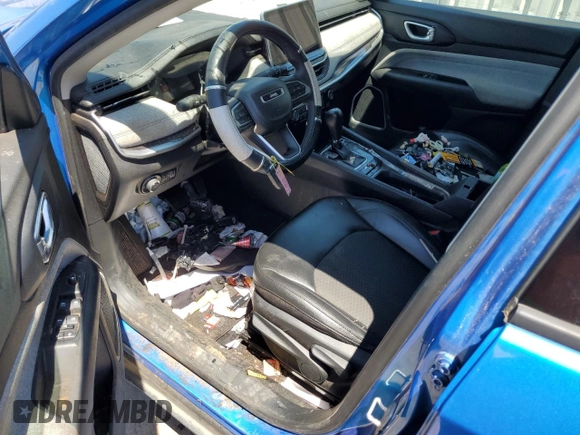 2022 Jeep Compass Latitude with VIN 3C4NJCBB5NT214270, listed as a Copart auction lot 56959935 with 52,137 mi miles and Clean title. Bid and sale history available at DreamBid. Image 8.