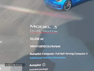 2020 Tesla Model 3 Performance z VIN 5YJ3E1ECXLF641945, wystawiony jako IAAI lot #41337826 z przebiegiem 53 336 mil mil oraz . Historia ofert i sprzedaży dostępna na DreamBid. Obrazek 15.