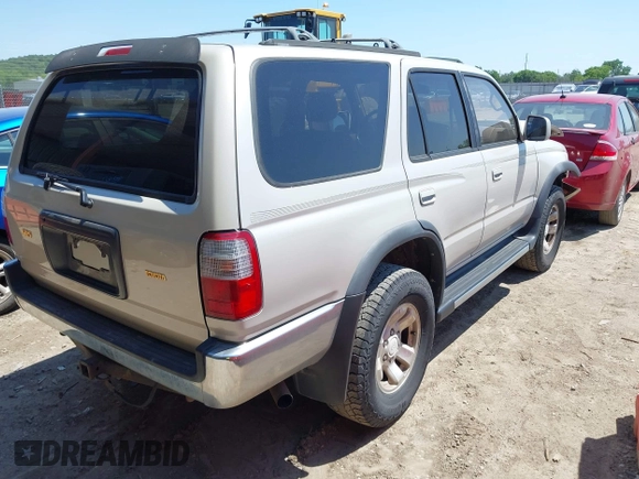 1996 Toyota 4Runner SR5 z VIN JT3HN86R8T0015119, wystawiony jako IAAI lot #42247649 z przebiegiem 379 333 mil mil oraz . Historia ofert i sprzedaży dostępna na DreamBid. Obrazek 4.
