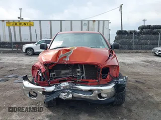 2008 Dodge 1500 SLT z VIN 1D7HU18N68S506676, wystawiony jako IAAI lot #41839733 z przebiegiem 107 235 mil mil oraz . Historia ofert i sprzedaży dostępna na DreamBid. Obrazek 6.