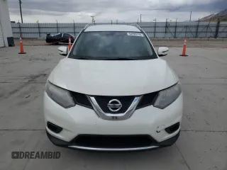 2016 Nissan Rogue SV with VIN KNMAT2MVXGP629263, listed as a Copart auction lot 54783115 with 136,322 mi miles and Clean Title. Bid and sale history available at carsss.com. Image 5.