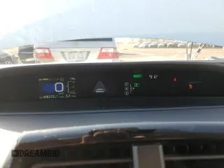 2017 Toyota Prius Two with VIN JTDKBRFU9H3041660, listed as a Copart auction lot 55692955 with 306,272 mi miles and Clean Title. Bid and sale history available at DreamBid. Image 9.
