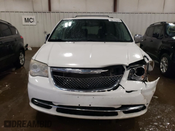 2016 Chrysler Town & Country Limited Platinum with VIN 2C4RC1GG8GR158402, listed as a Copart auction lot 86153634 with 133,730 mi miles and Clean Title. Bid and sale history available at carsss.com. Image 5.