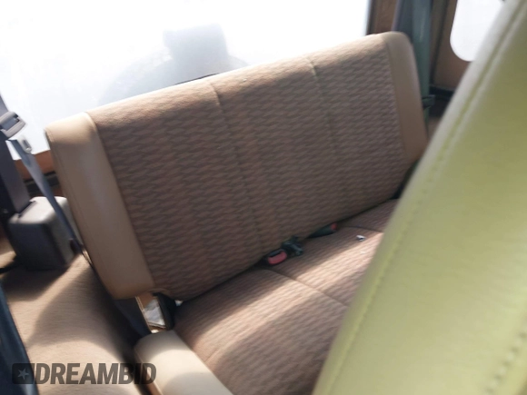 1998 Jeep Wrangler SE with VIN 1J4FY29P8WP793427, listed as a IAAI auction lot 42546515 with 145,388 mi miles and . Bid and sale history available at DreamBid. Image 8.