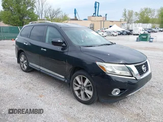 2013 Nissan Pathfinder Platinum z VIN 5N1AR2MN8DC647922, wystawiony jako IAAI lot #41988050 z przebiegiem Nie podano mil oraz . Historia ofert i sprzedaży dostępna na DreamBid. Obrazek 1.