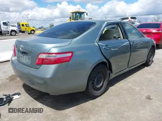 2007 Toyota Camry CE z VIN 4T1BE46K67U694721, wystawiony jako IAAI lot #42196462 z przebiegiem 144 154 mil mil oraz . Historia ofert i sprzedaży dostępna na DreamBid. Obrazek 4.