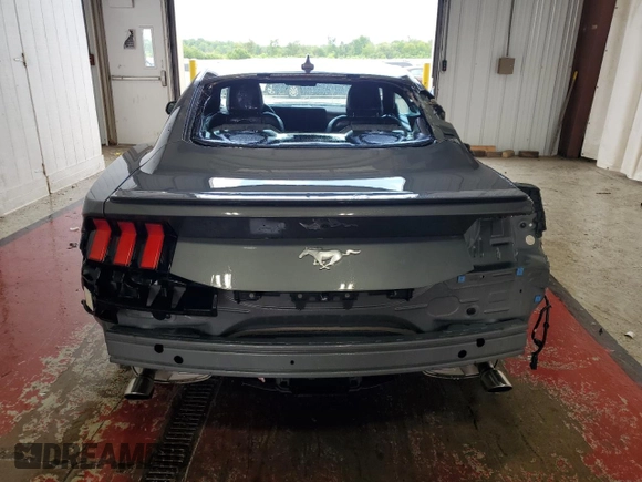 2024 Ford Mustang EcoBoost with VIN 1FA6P8THXR5121243, listed as a Copart auction lot 60840035 with 31,600 mi miles and Clean title. Bid and sale history available at DreamBid. Image 6.