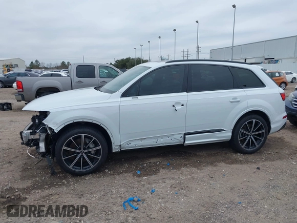 2021 Audi Q7 Premium Plus with VIN WA1LXAF7XMD032806, listed as a IAAI auction lot 41316768 with 47,032 mi miles and . Bid and sale history available at DreamBid. Image 15.
