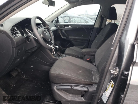 2019 Volkswagen Tiguan S z VIN 3VV1B7AX6KM013890, wystawiony jako Copart lot #46066075 z przebiegiem 68 855 mil mil oraz Szkoda całkowita • Salvage title. Historia ofert i sprzedaży dostępna na DreamBid. Obrazek 7.