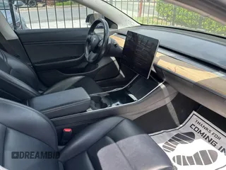 2018 Tesla Model 3 Long Range Battery with VIN 5YJ3E1EB0JF117496, listed as a Copart auction lot 51468855 with 101,156 mi miles and Clean Title. Bid and sale history available at carsss.com. Image 5.