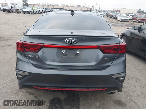 2021 Kia Forte GT-Line z VIN 3KPF34AD9ME316424, wystawiony jako IAAI lot #41467687 z przebiegiem 86 059 mil mil oraz . Historia ofert i sprzedaży dostępna na DreamBid. Obrazek 17.